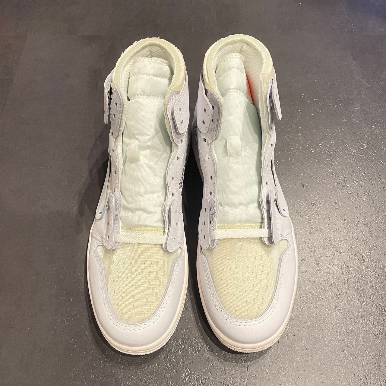 ×OFF WHITE AIR JORDAN 1 RETRO HIGH EURO AQ0818-100