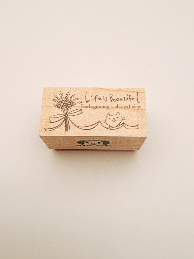 BOUS LifeisBeautiful*ラベンターと猫