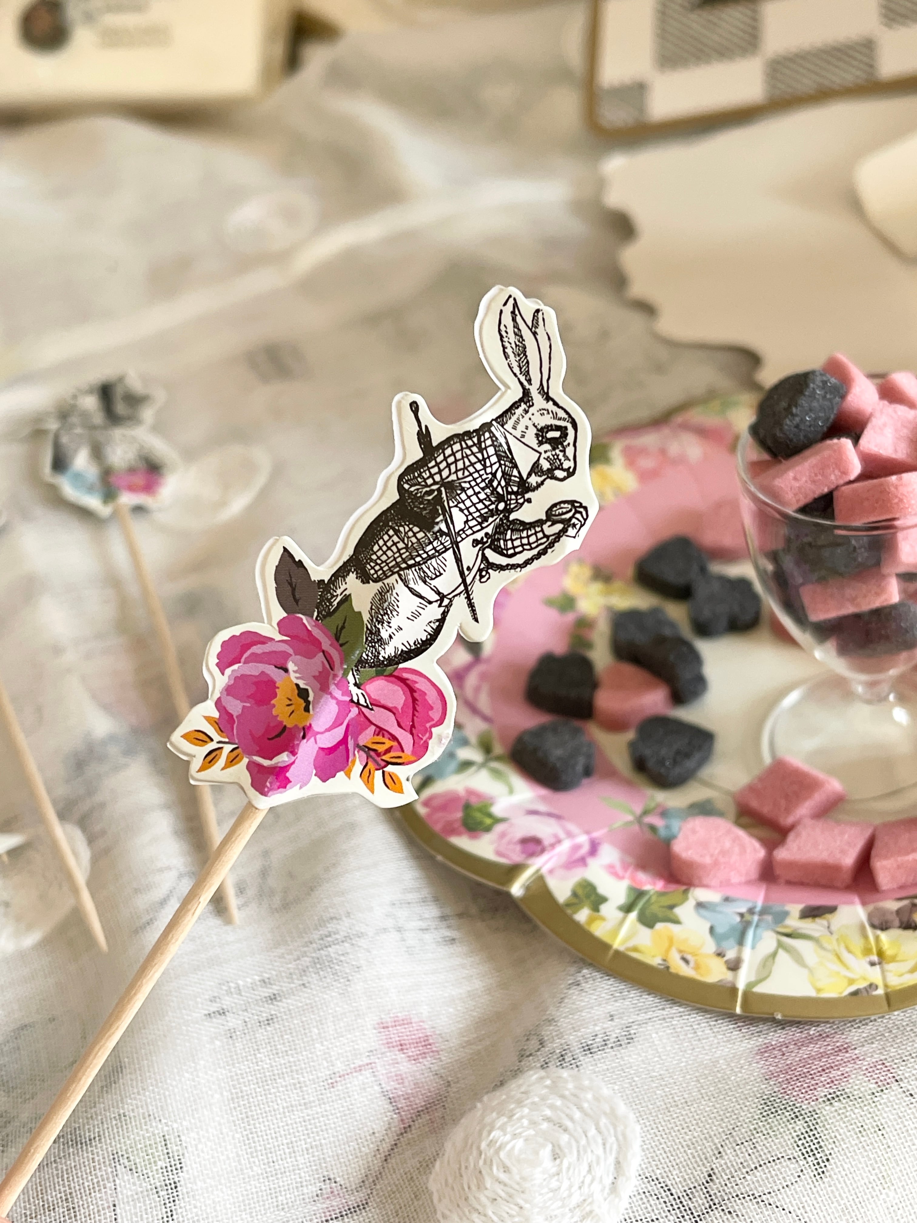 ◇ケーキピックセット◇不思議の国のアリス◇トーキングテーブル