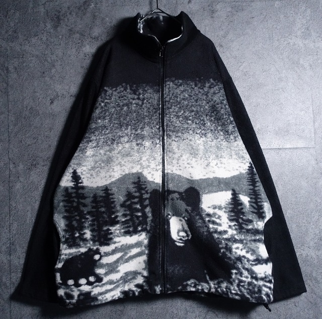 Black Bear Motif Design Animal Fleece Jacket