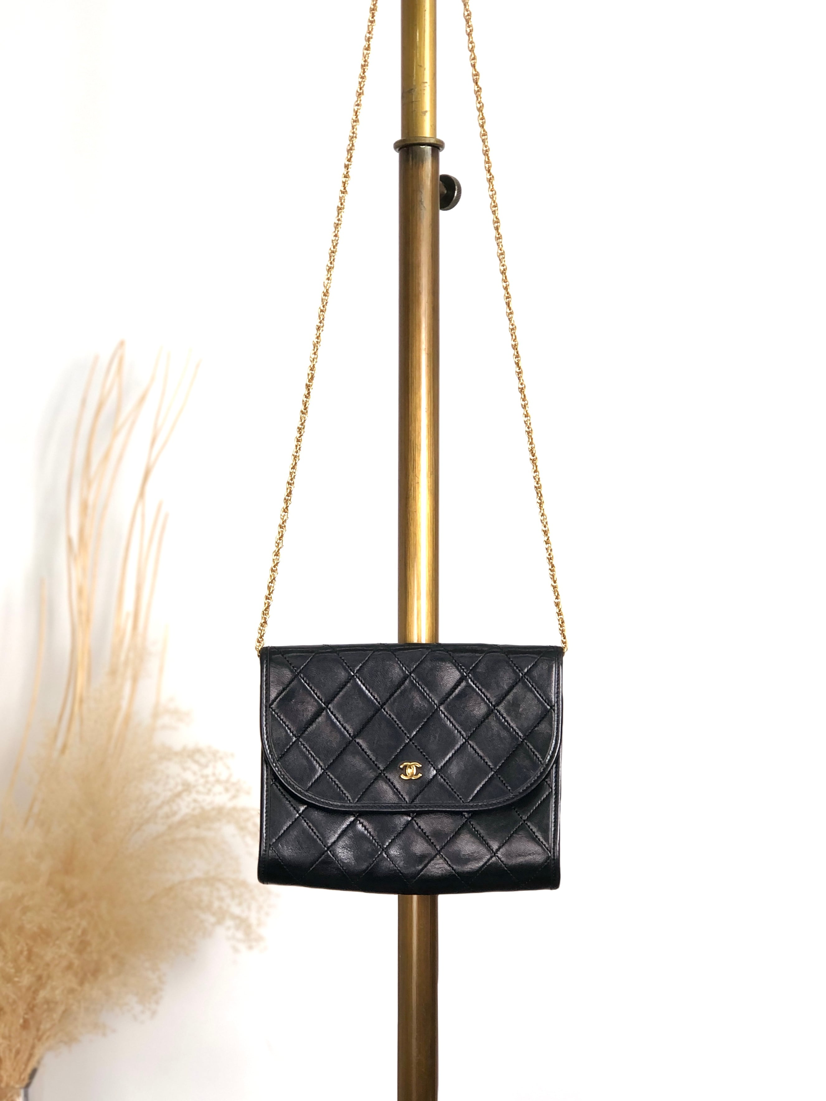 CHANEL シャネル ショルダーバッグ ブラック マトラッセ ココマーク