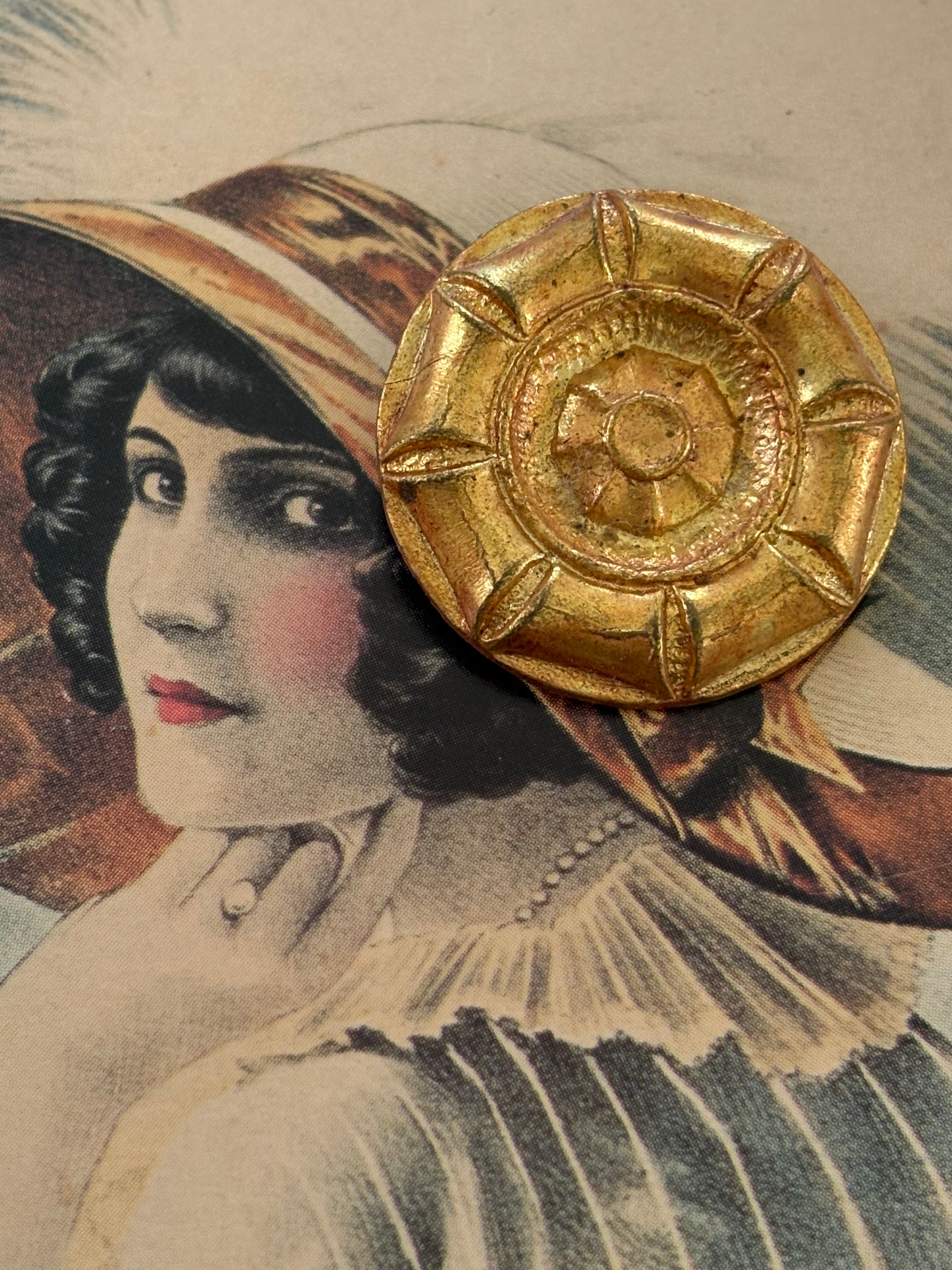 27mm フランス アンティークボタン メタル ゴールド エンボス アクセサリー デコレーション材