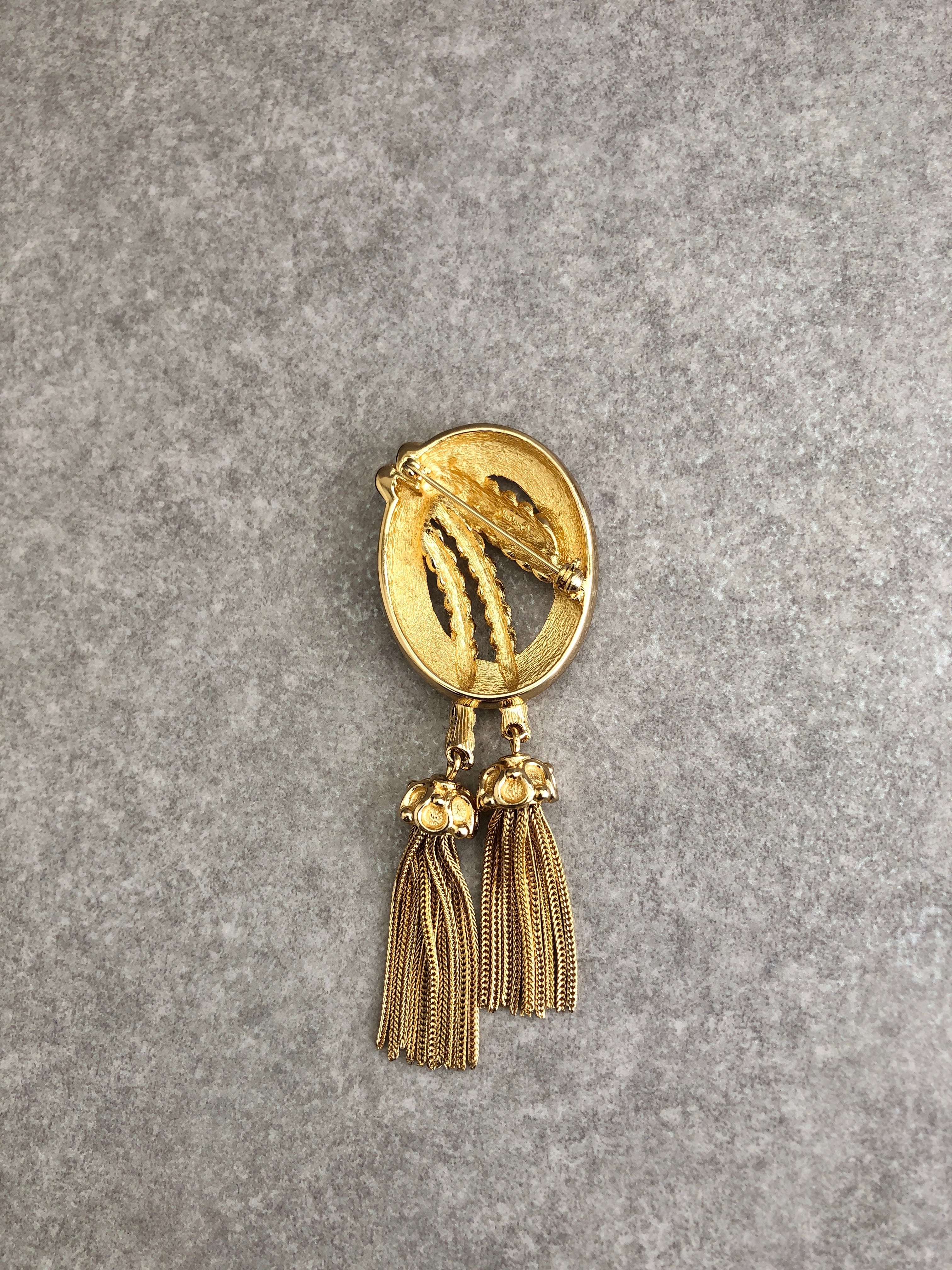 Christian Dior クリスチャン ディオール ブローチ ゴールド オーバル