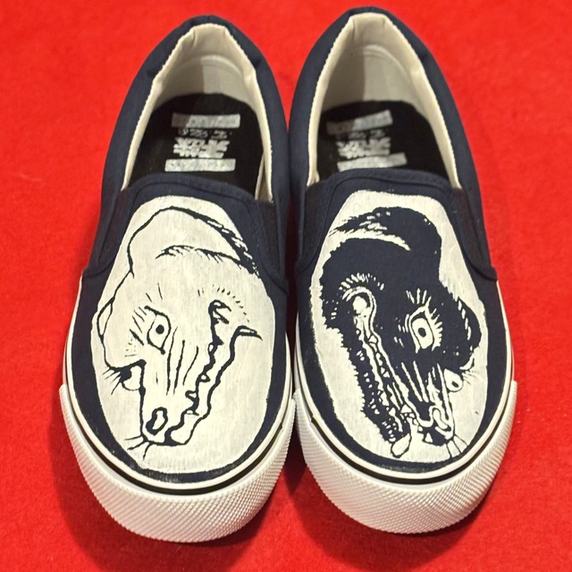 天誅履物　おおかみ信仰　紺×白