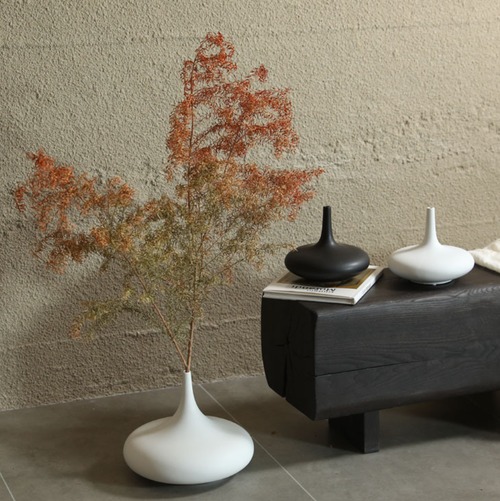 花瓶 フラワーベース しずく ドロップ 一輪挿し おしゃれ モダン 北欧 インテリア 雑貨 陶器 デザイン シンプル ミニマル