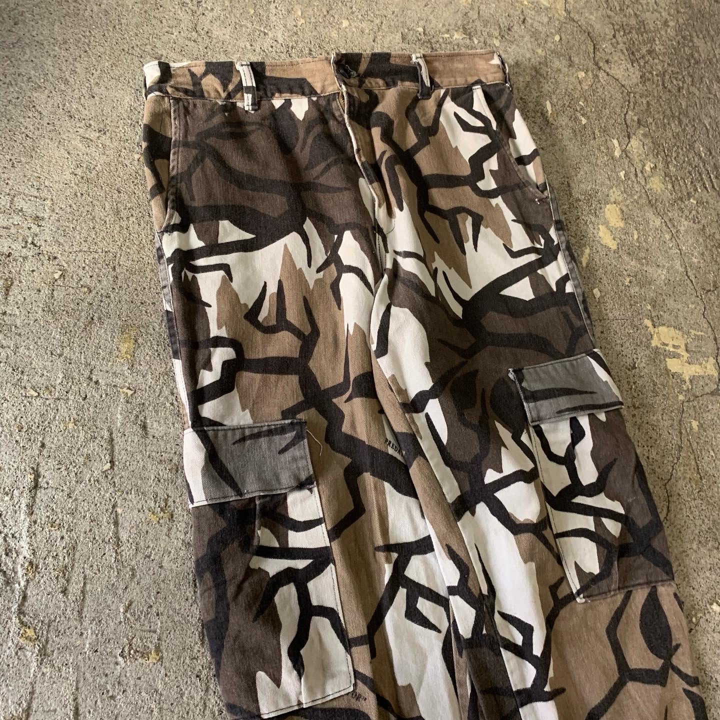 90s PREDATOR camouflage cargo pants | What'z up