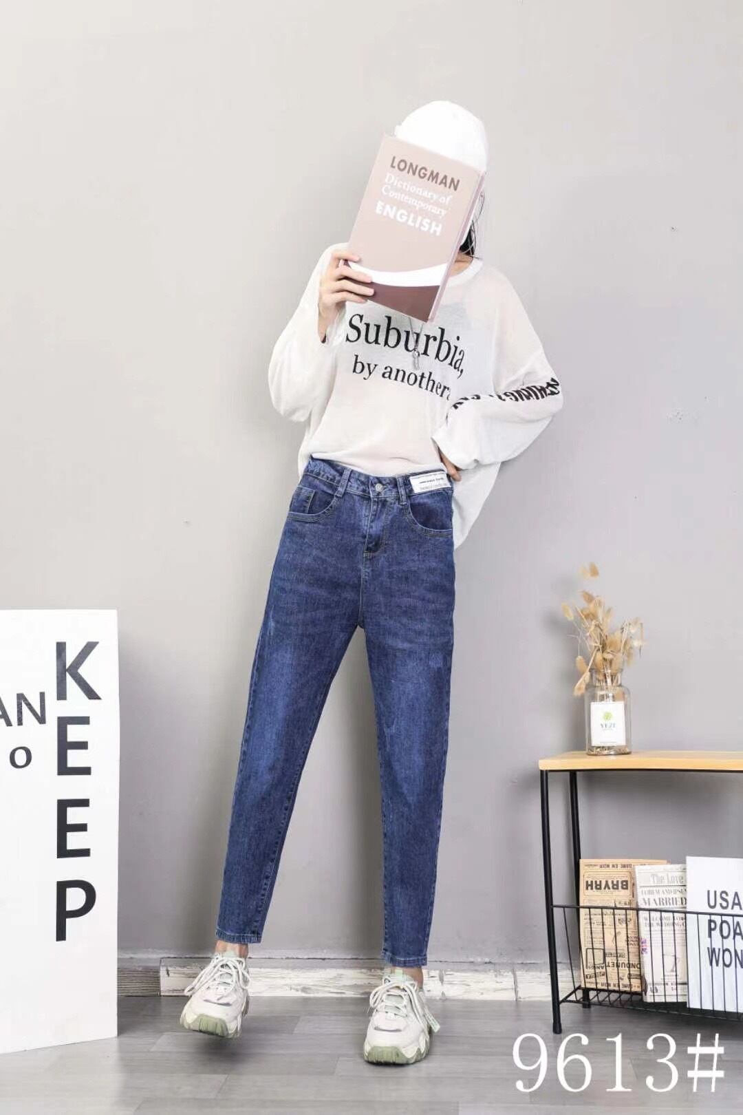 ストレートデニムパンツ