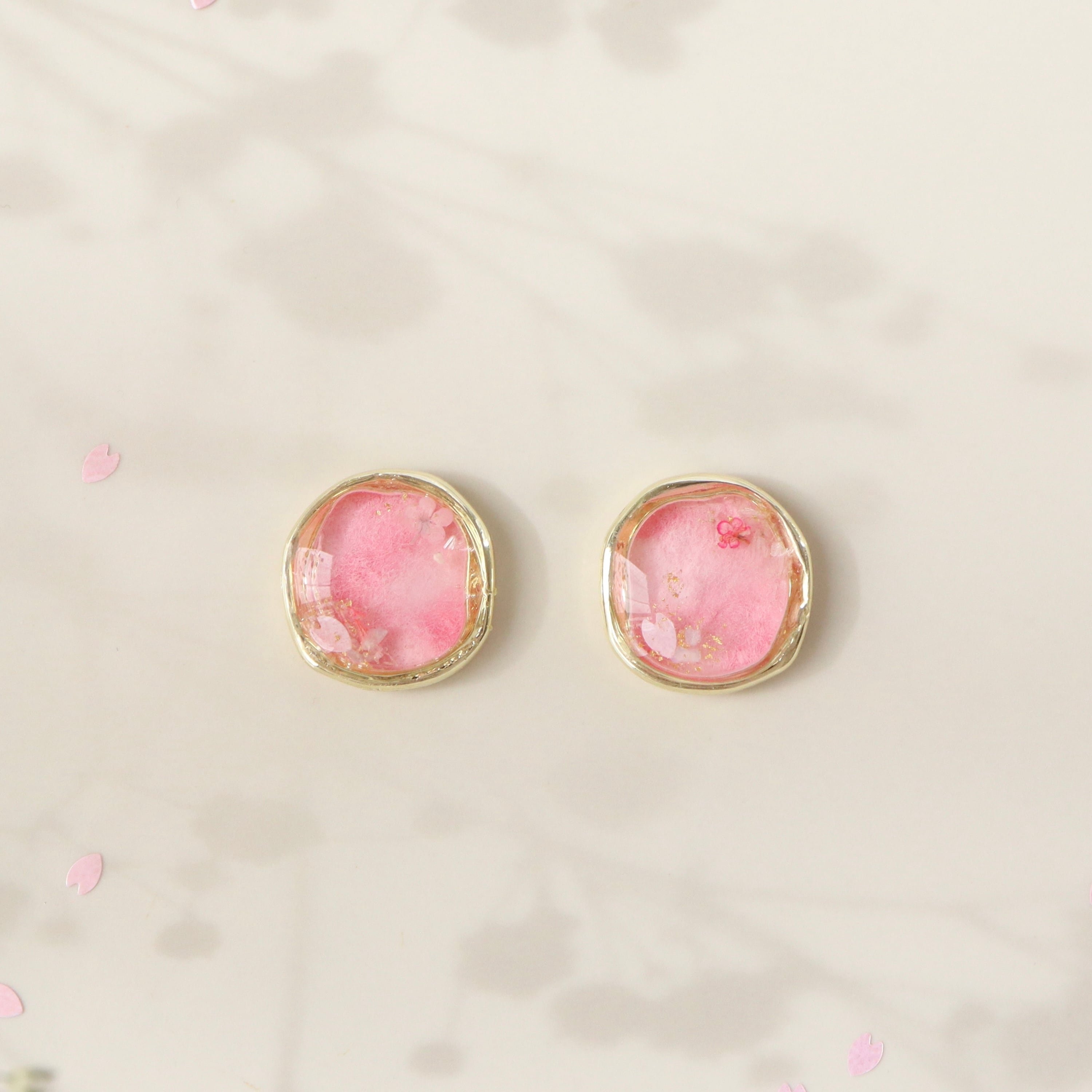 【ﾋﾟｱｽ/ｲﾔﾘﾝｸﾞ】 1点もの＊和紙と水彩の彩り ~桜~