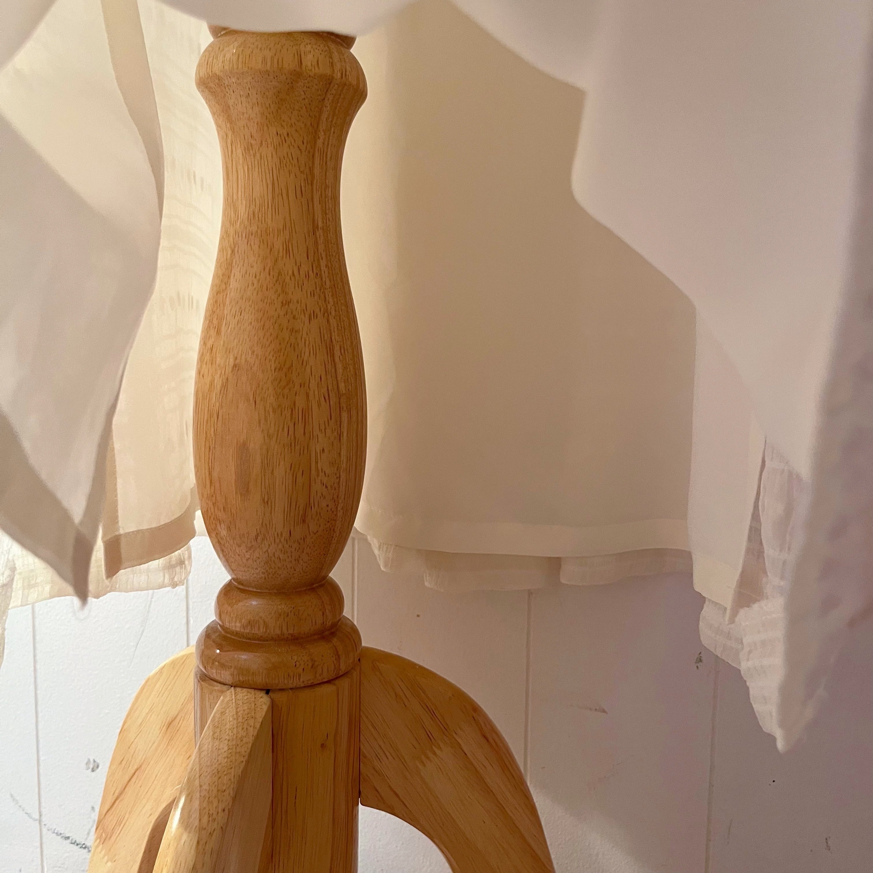 NINARICCI / mini ponpon white flare skirt