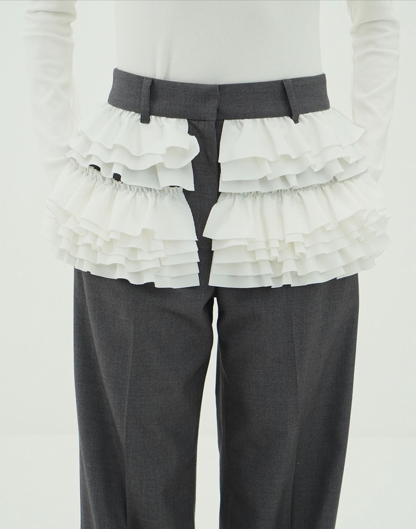 CLANE FRILLED SLACKS GRAY | FLICKA ASHIYA
