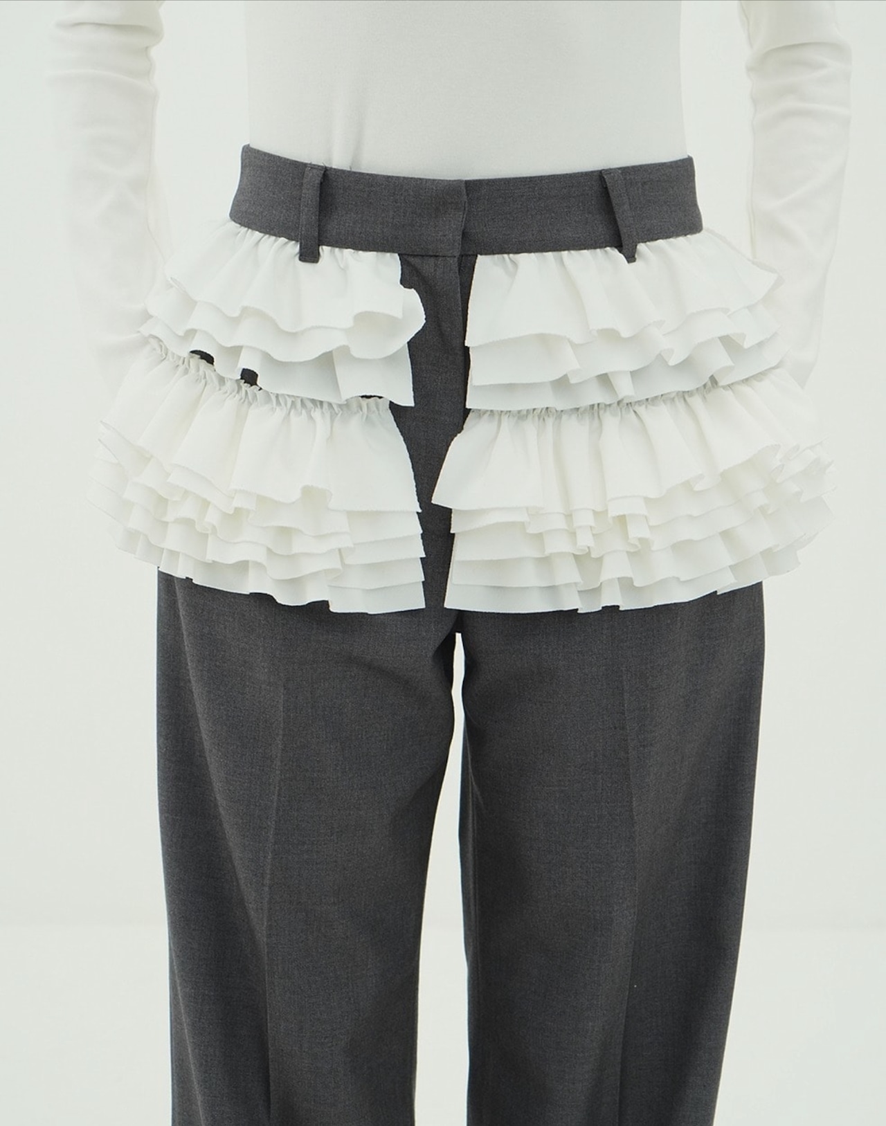 CLANE FRILLED SLACKS