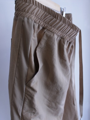 Garage.U.W STUNNER POPLIN BLADE TRACK PANTS BEIGE LIMITED COLOR