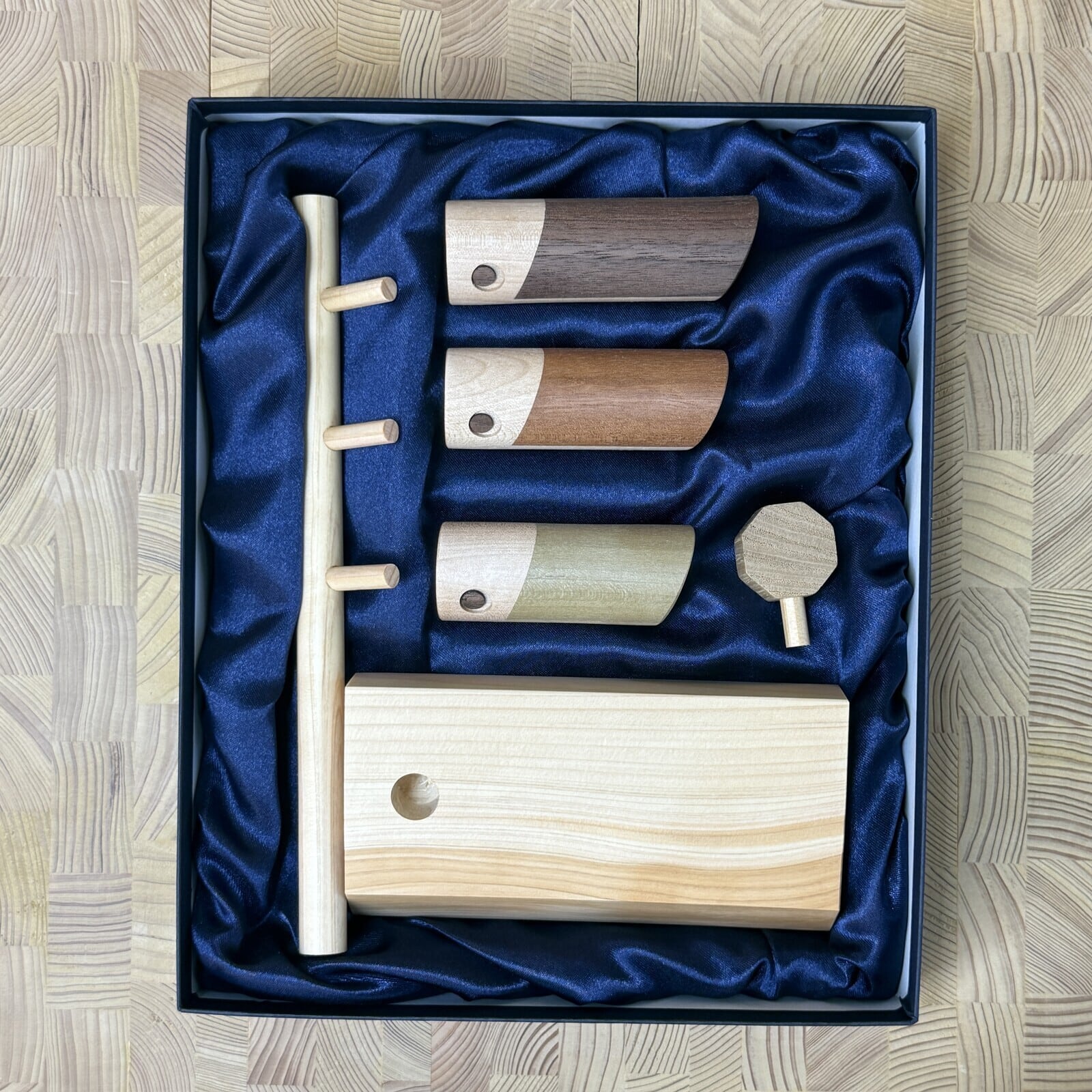 FROM HATSUKAICHI 寄木細工の木製 鯉のぼり こどもの日 こいのぼり