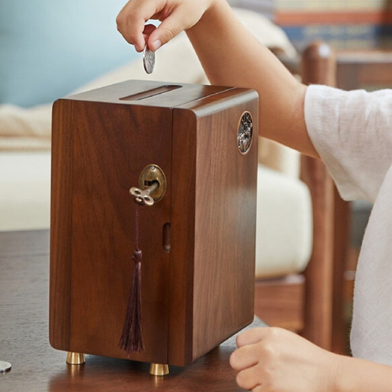 木の貯金箱 貯金箱 コインケース 木製箱 木工彫刻 小銭入れ 子どもの日 大容量 鍵あり 入学祝い 記念日
