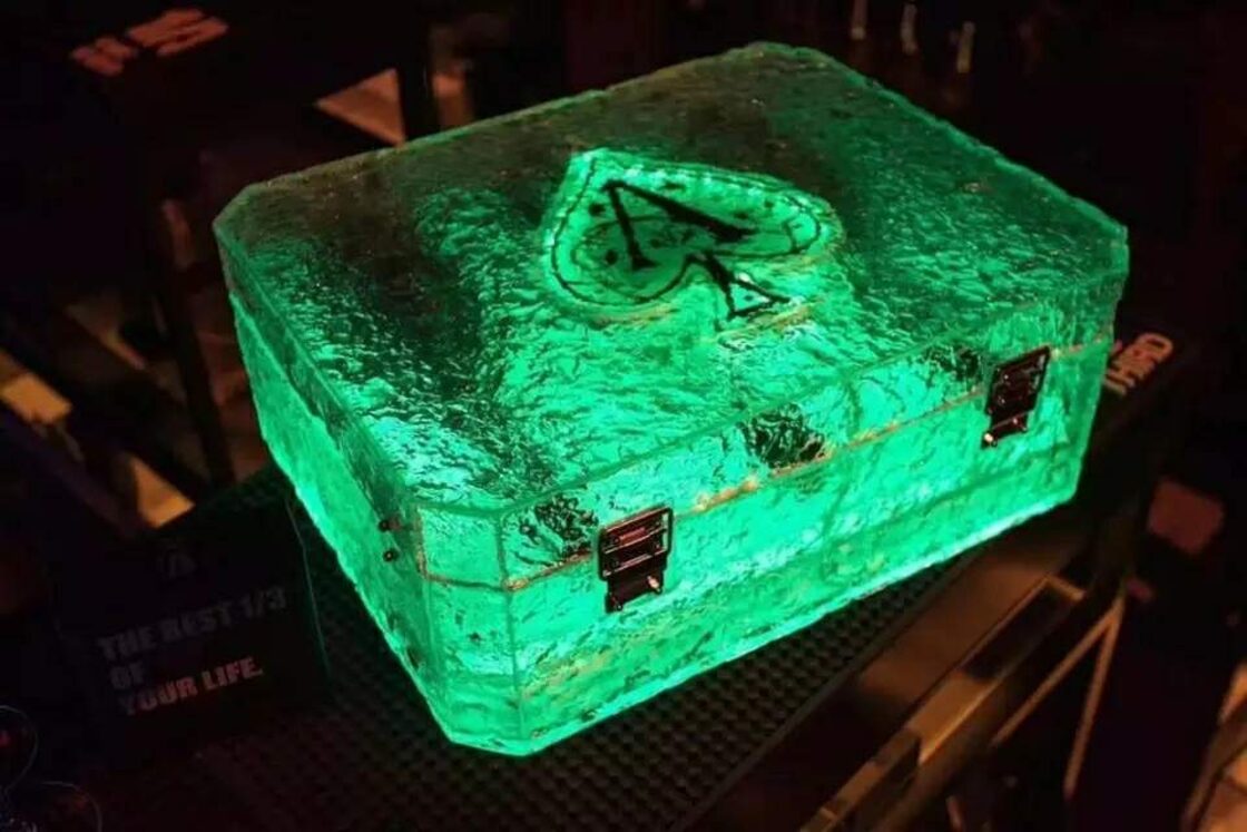 光る アルマンド LED ディスプレイ ケース シャンパン ボトル ライト 