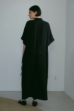 MANOF TURN BACK DRESS
