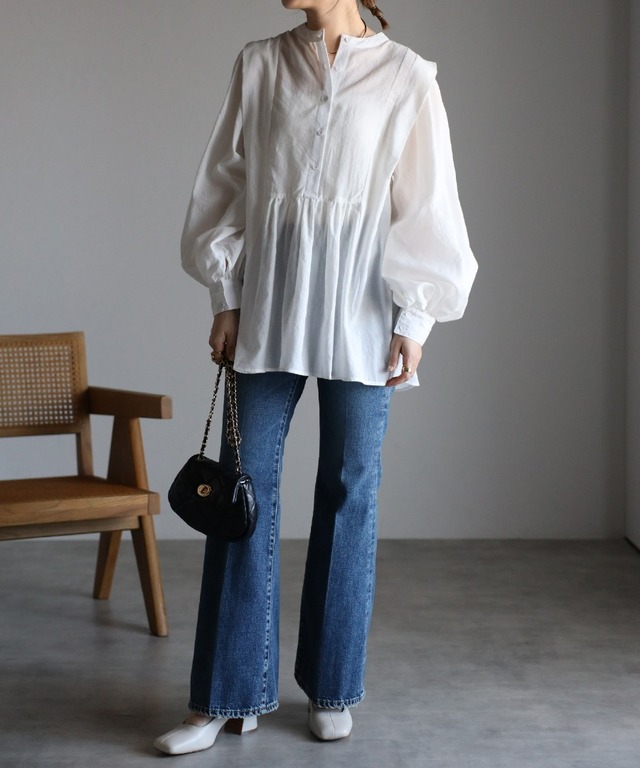 ブザムタックボリュームスリーブブラウス