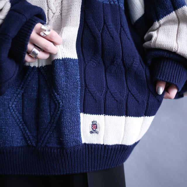 good coloring 3D knit panel pattern XXX over size cotton sweater