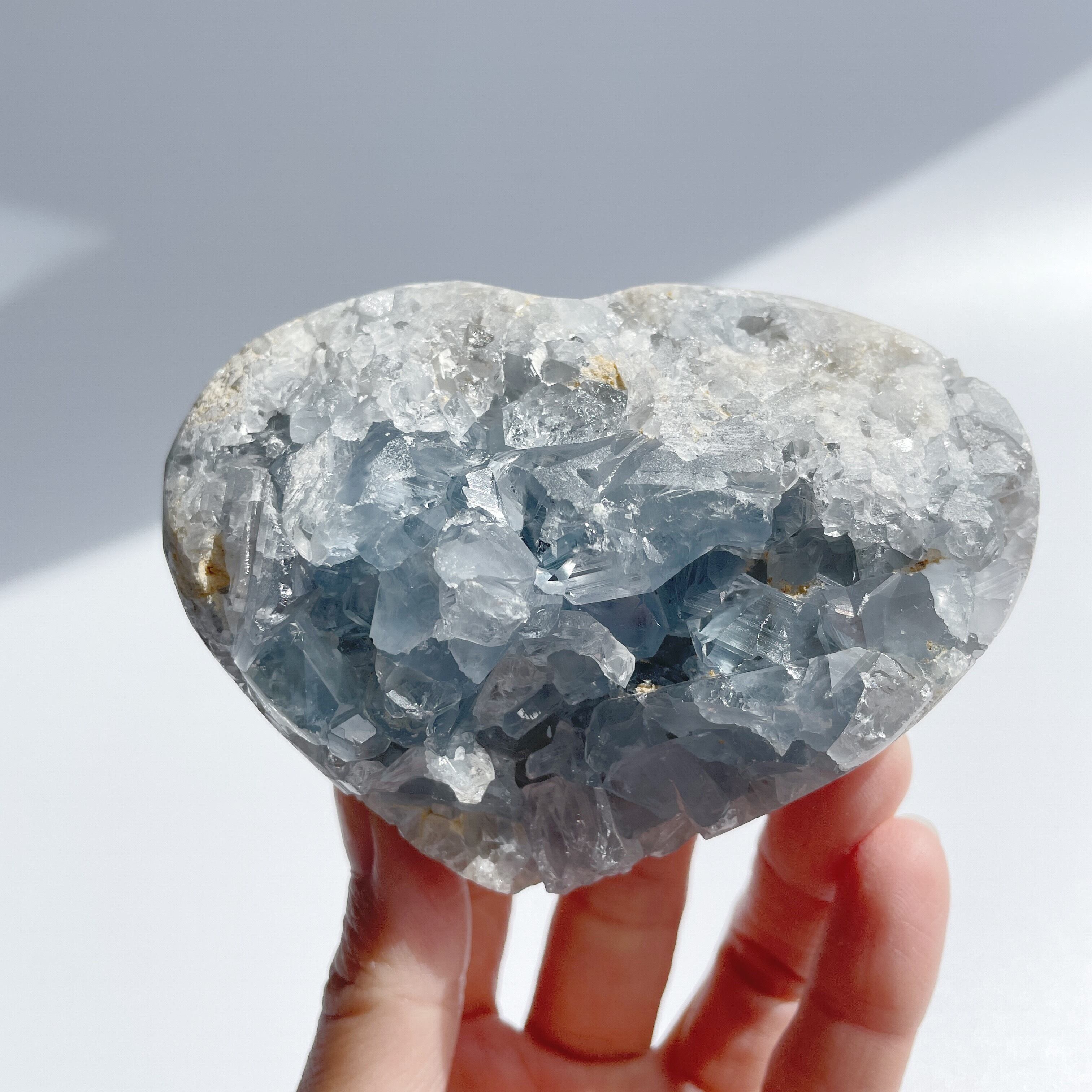 BIGサイズ　セレスタイト　ハート　高品質　つやつや セレスタイト ハート型16♡Celestite♡天然石・原石・パワーストーン