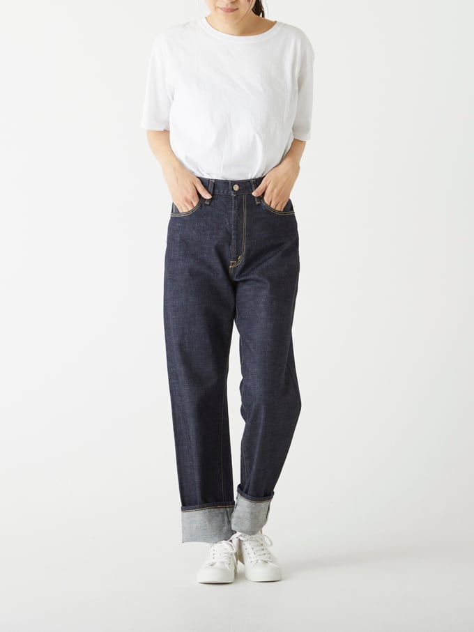 modern classic re.birth Lot:04701 | caqu official onlinestore