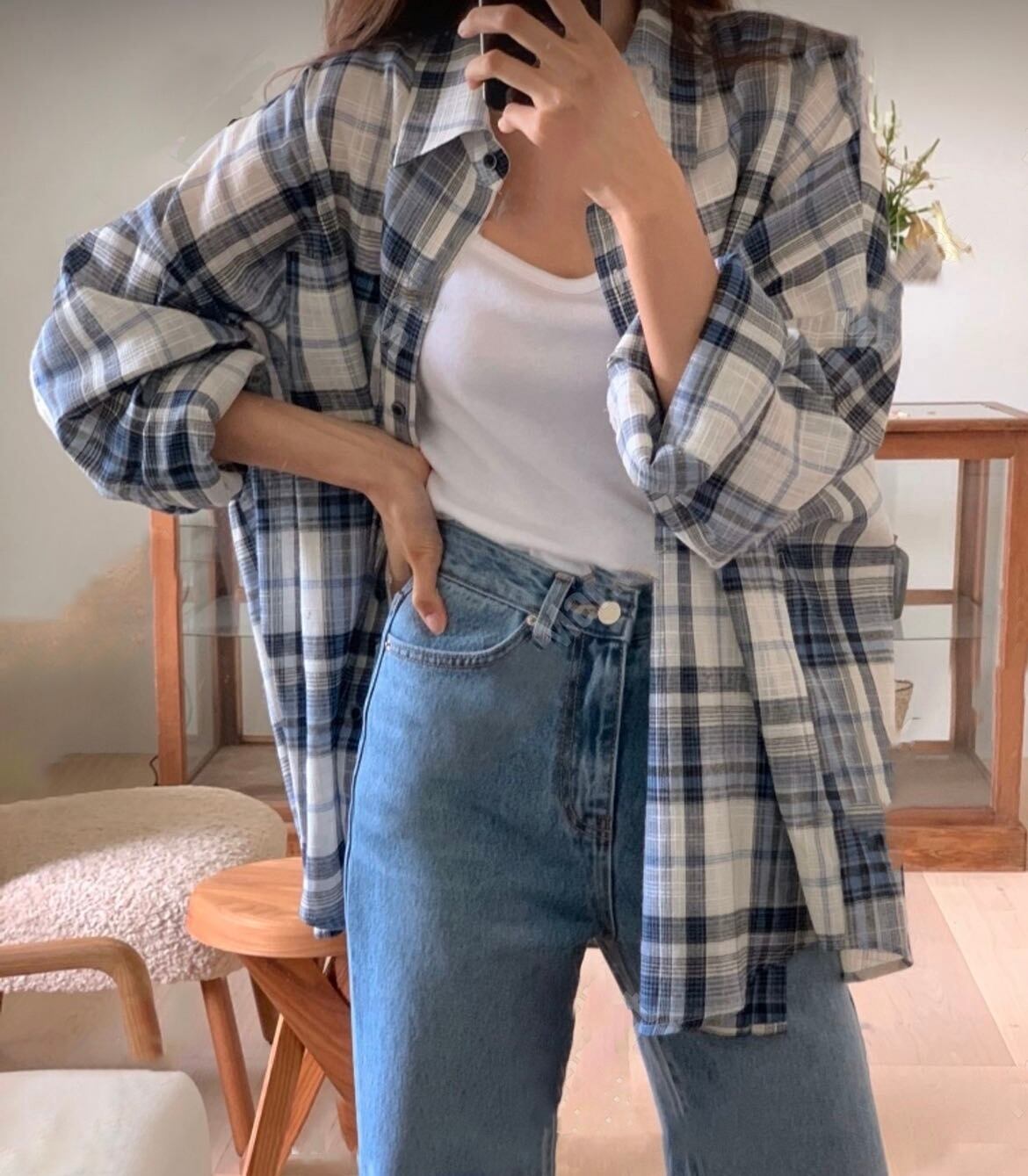 チェックシャツ