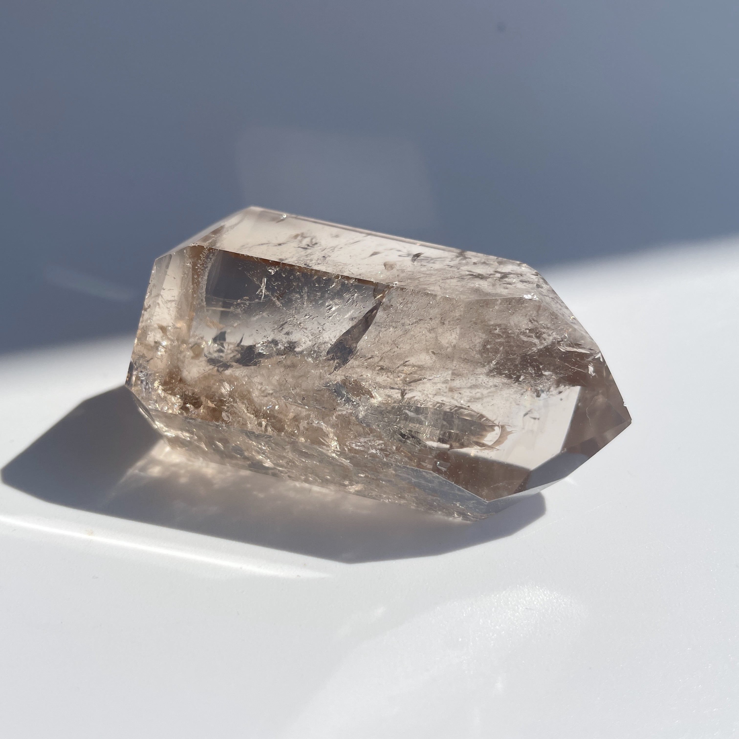 虹入り◎スモーキークォーツ タワー23◇Smoky quartz Tower◇天然石