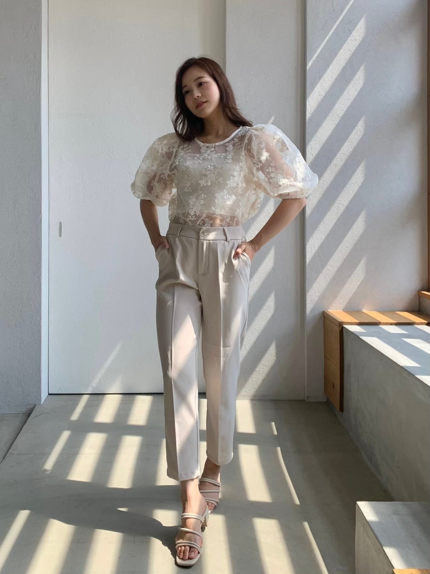 トップス SOLD OUT EMBROIDERED TOP ZW COLLECTION - Oyster-white | ZARA Canada