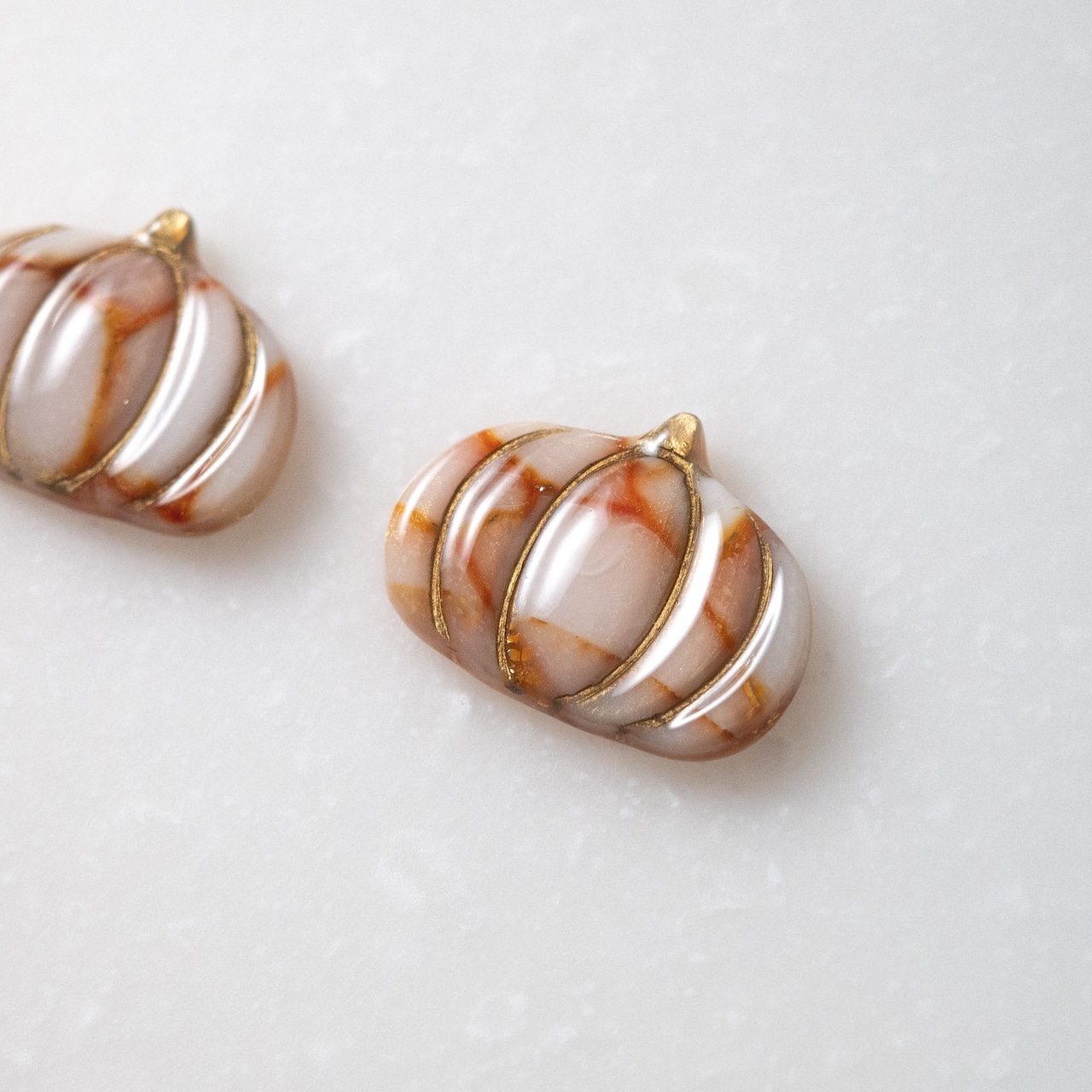 Tiny Pumpkins! : White terracotta