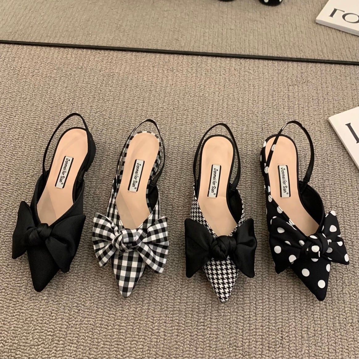 Blush リボン付き Blush ナッパレザー パンプス