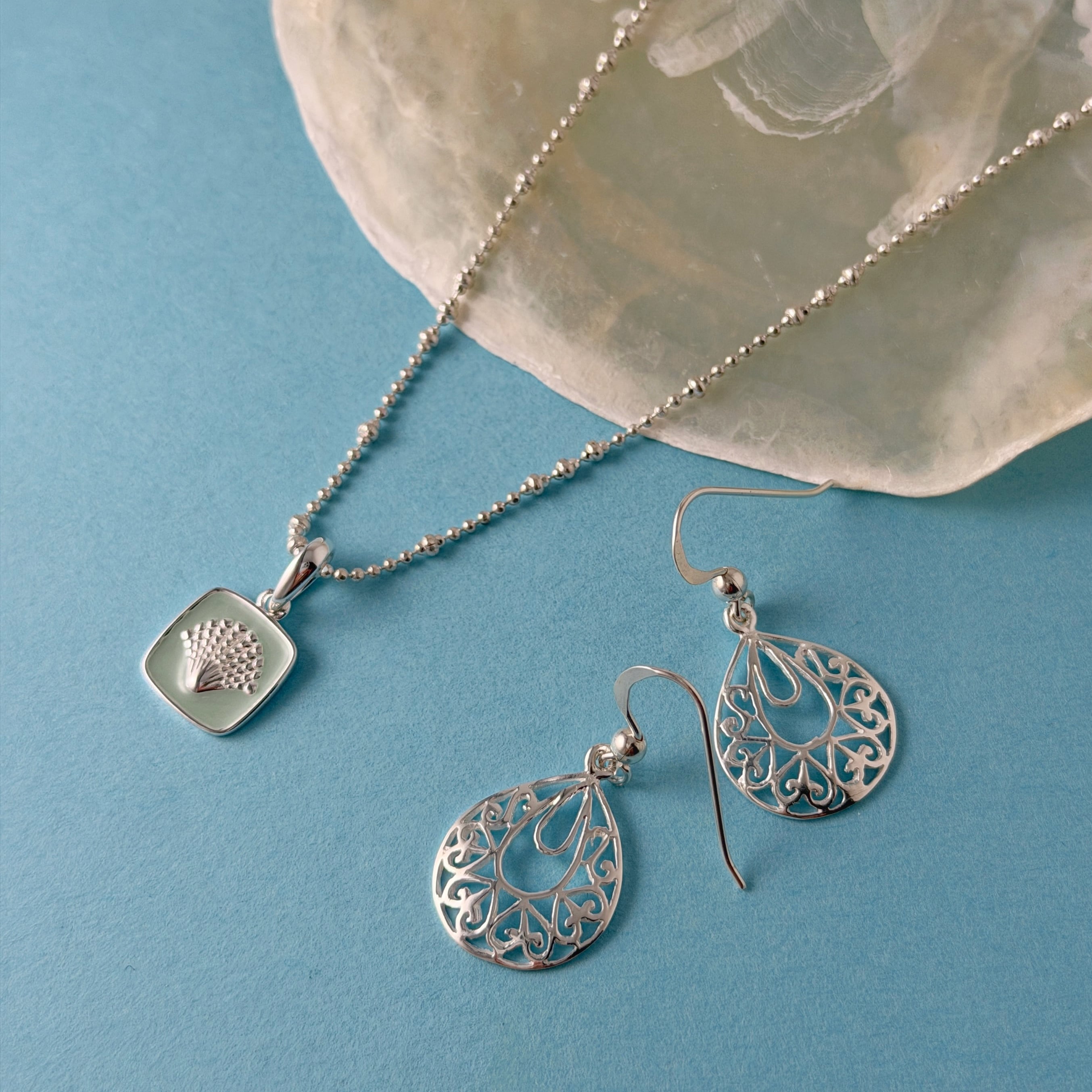 フックピアス ピアス 羽根 ドロップ シルバー925 フェザーピアス