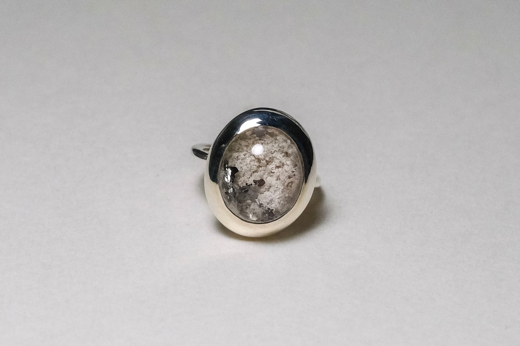 扉 イルメナイトインホワイトガーデンクォーツ リング silver no,293
