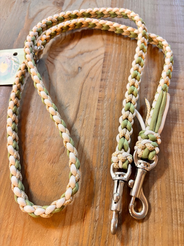 ハンドメイド パラコード犬用リード 20kgまで対応 4カラー お散歩グッズ