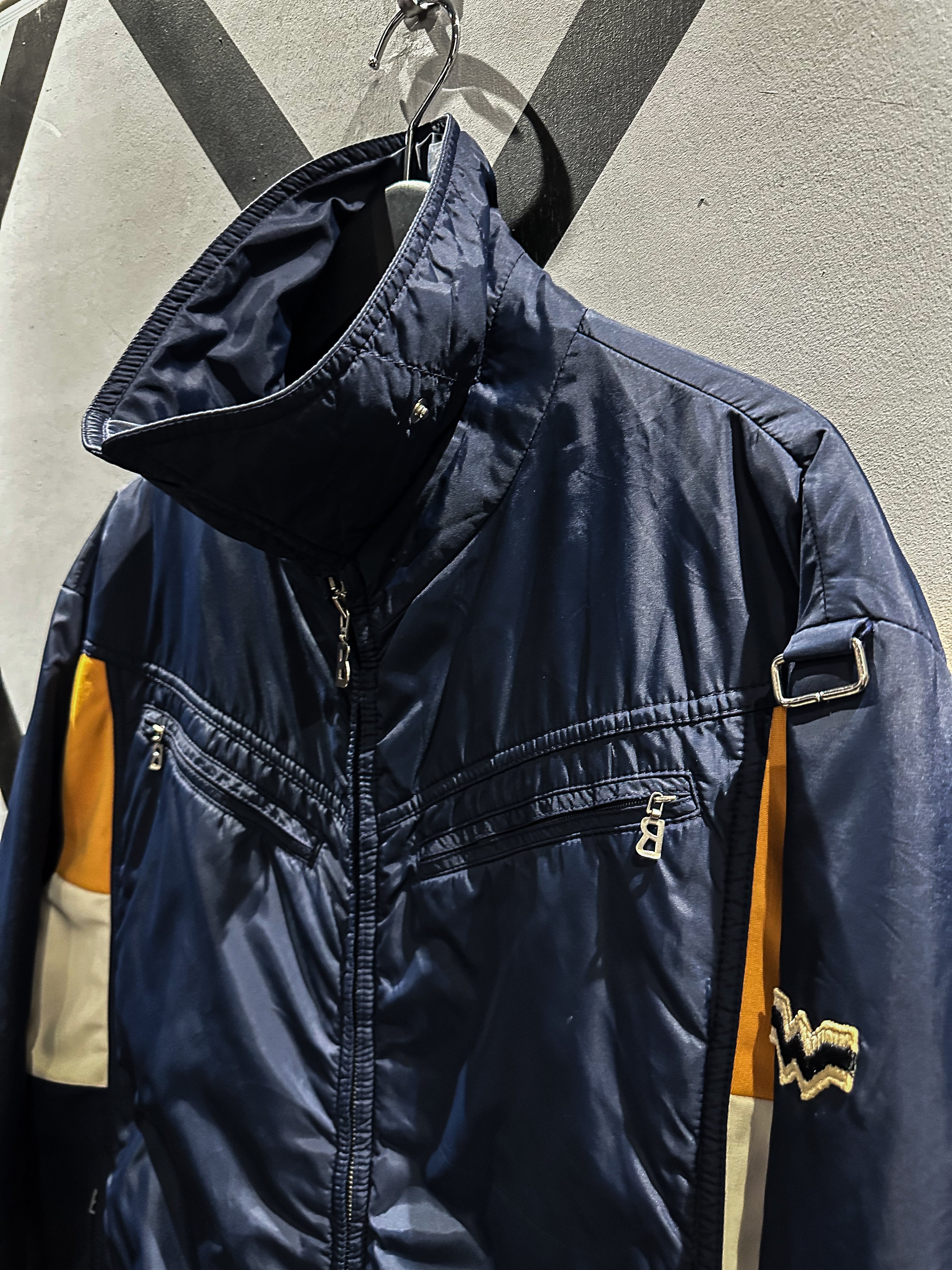 X VINTAGE】
