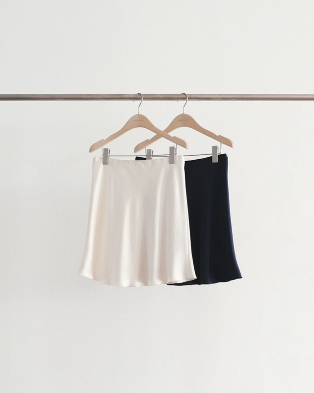 (予約) ounce /  Glow satin banding skirt 2color