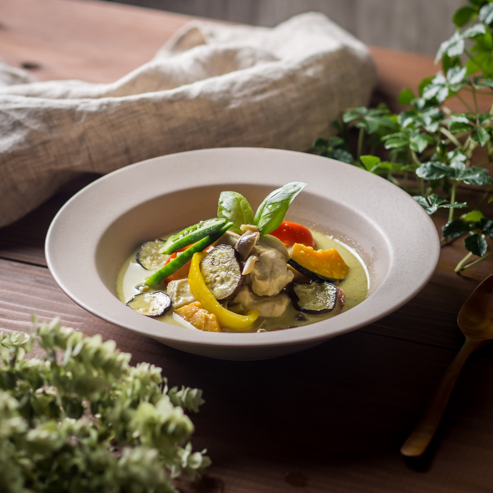 未使用 スポード 4枚セット ピンクカミラ リムプレート スープ パスタ