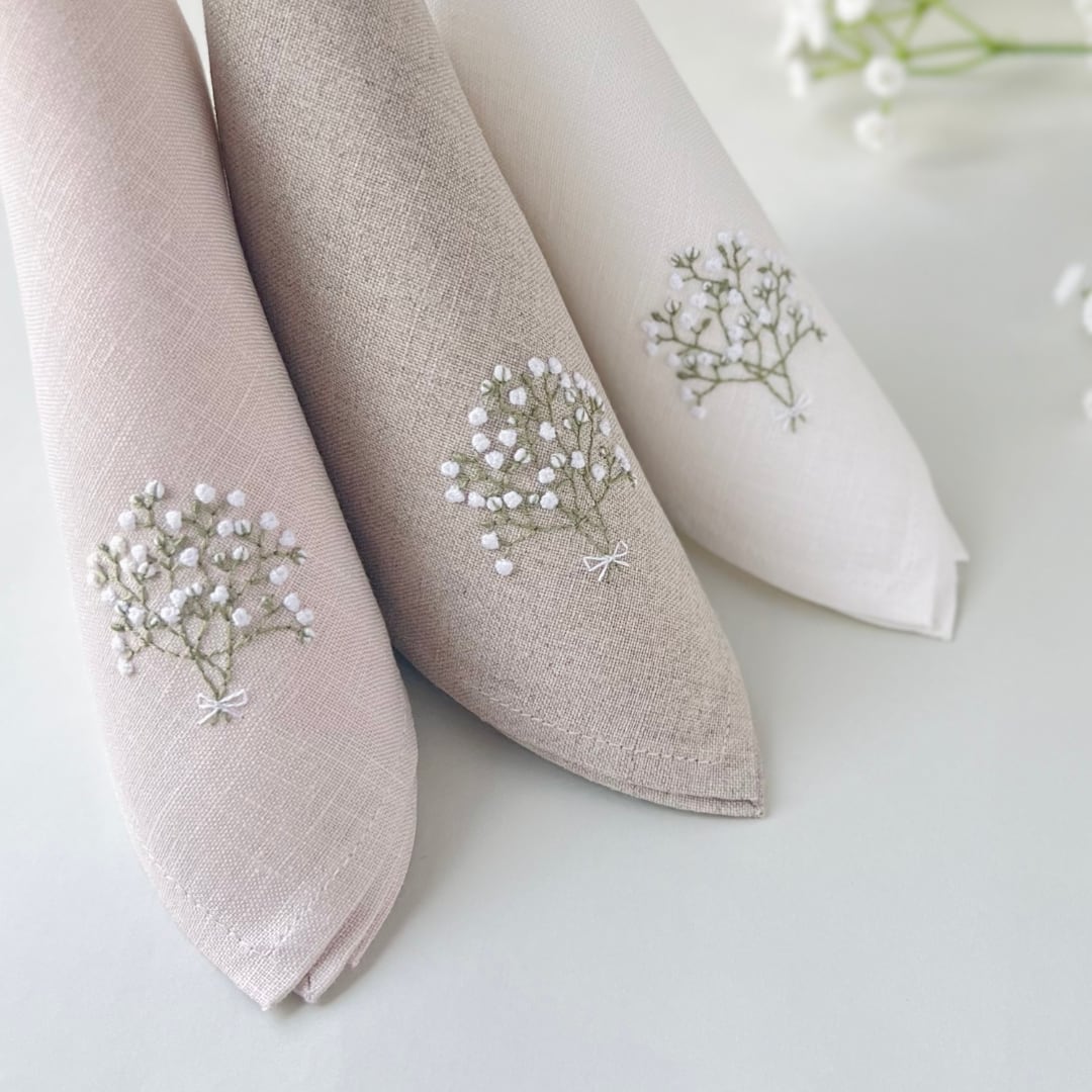 プチトートバッグ＊ 手刺繍 かすみ草ブーケ＊* ハンドメイド♪ くすみ