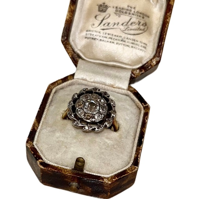 antique victorian 18ct gold cluster ring set with old cut diamond