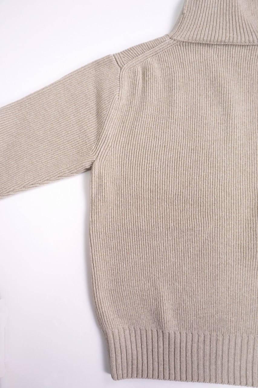 Hand Framed High Neck P/O　