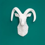 羊の頭 ２色展開 白 黒 壁掛けアート モダン 彫刻 羊 頭 プラスチック彫刻