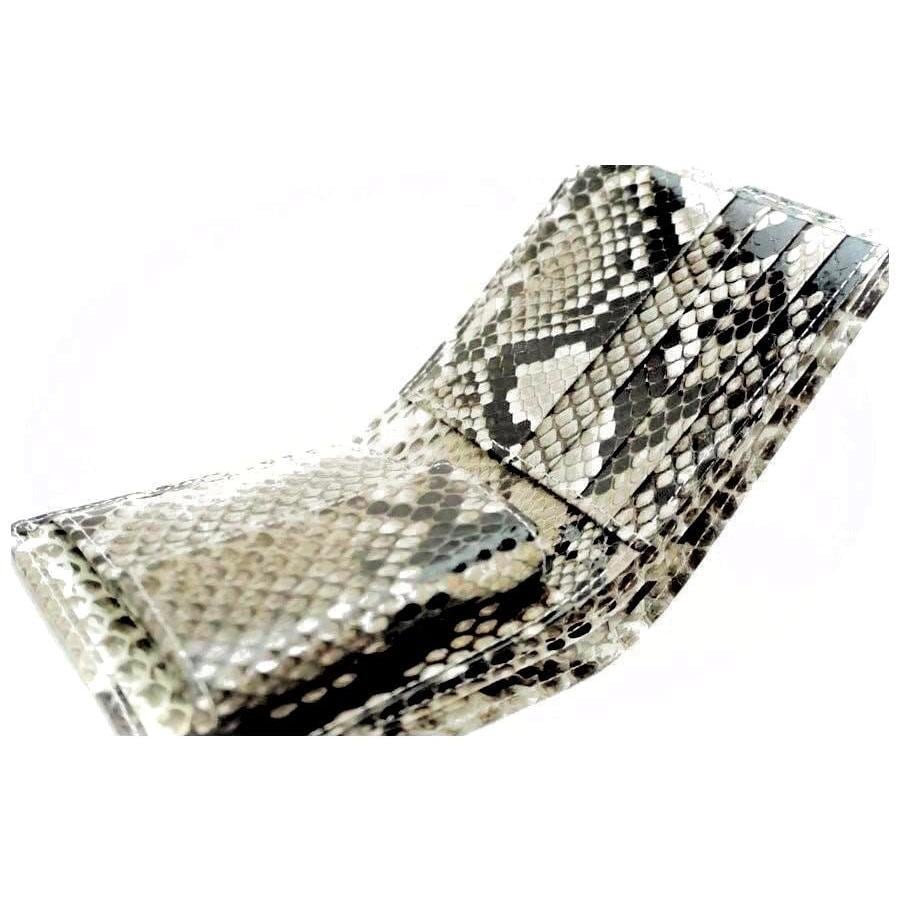 蛇皮二つ折り財布希少な１点 蛇皮二つ折り財布希少な1点 極小の二つ折り財布】唯一無