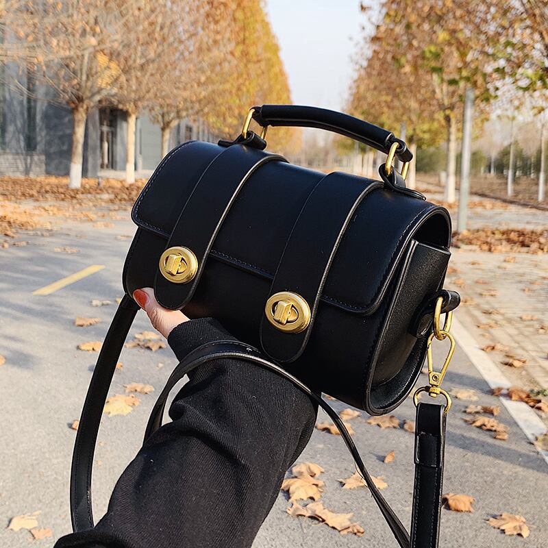 スタンダードオータムウィンターレッド レトロ 秋物 冬物 スクウェア メッセンジャーバッグ 手作りハンドバック53083282088