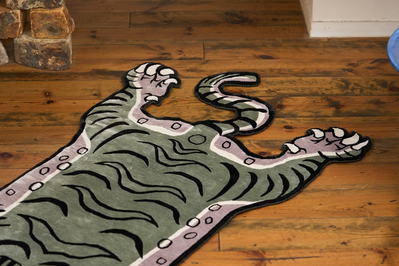 Tibetan Tiger Rug 《Lサイズ•シルク・オリジナル2・アラジングリーン