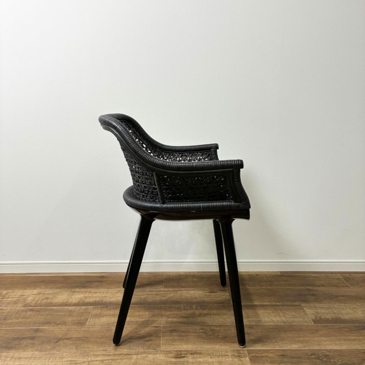 MAGIS マジス CYBORG ELEGANT wicker black サイボーグ エレガント ウィッカー SD1714 ダイニングチェア デザイナーズ家具 ブラック系 廃盤【展示品】【250サイズ】