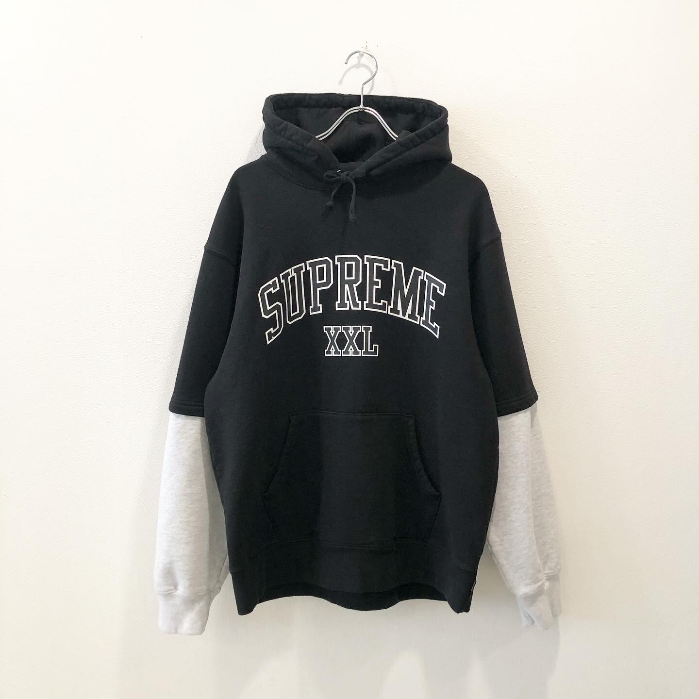 supreme XXL hooded sweatshirt 