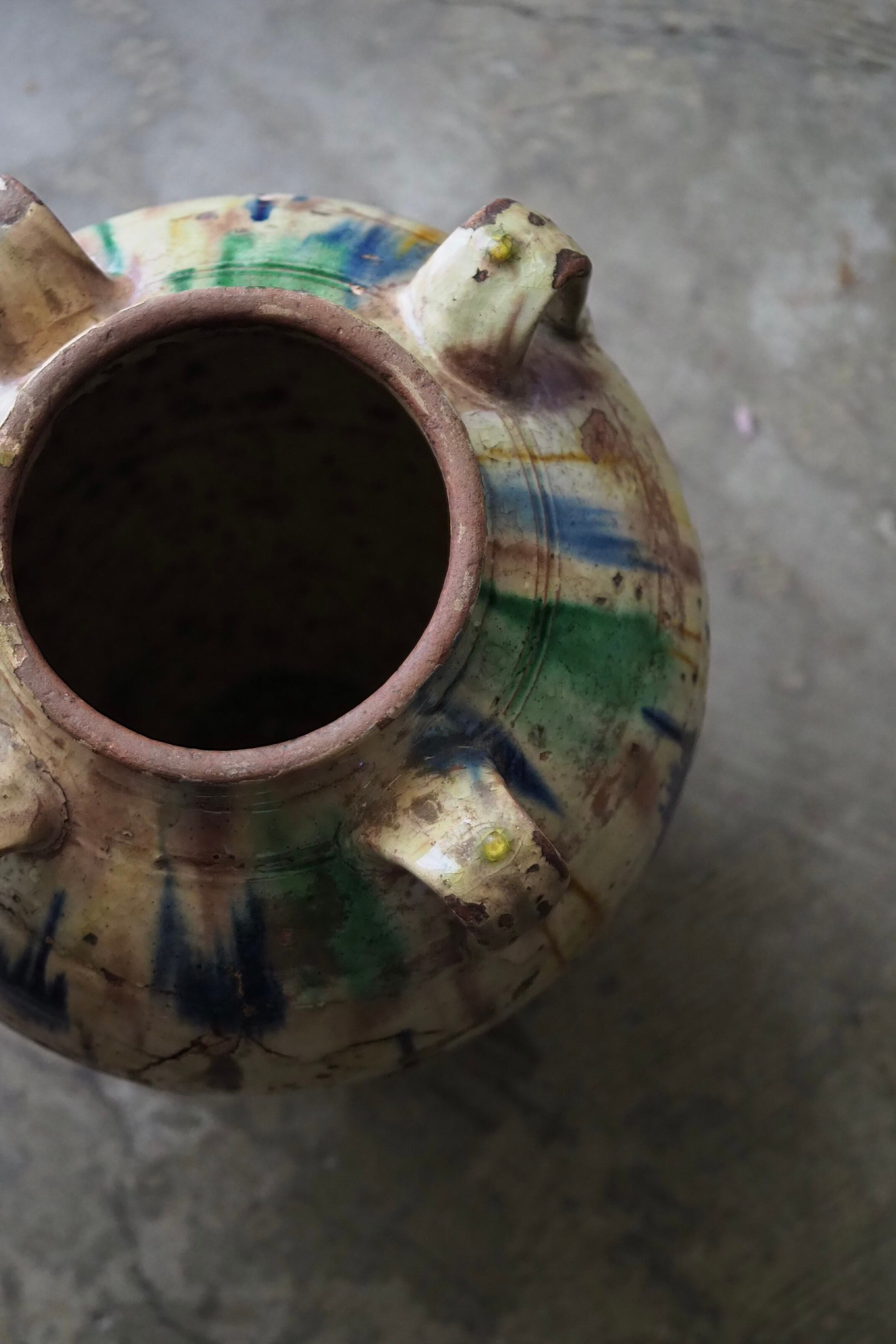 アンティーク東南アジアで買ってきた綺麗な壺 アンティーク東南アジアで買ってきた綺麗な壺