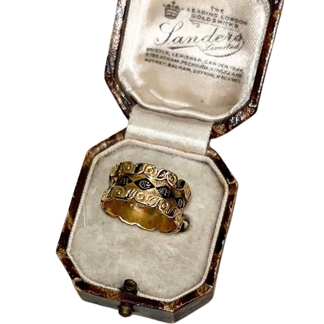 antique victorian 18ct gold mourning ring " in memory of "