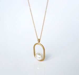 FREELY / Necklace (Natural White)