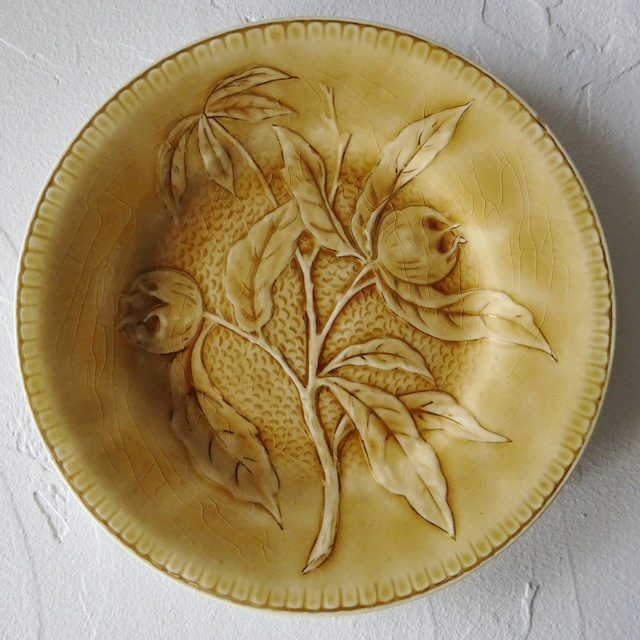 LONGCHAMP TERRE DE FER  Barbotine décor《Nèfle》assiette à dessert (F)