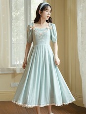 【0022】Rose Embroidery Ribbon Retro Short Sleeve Dress