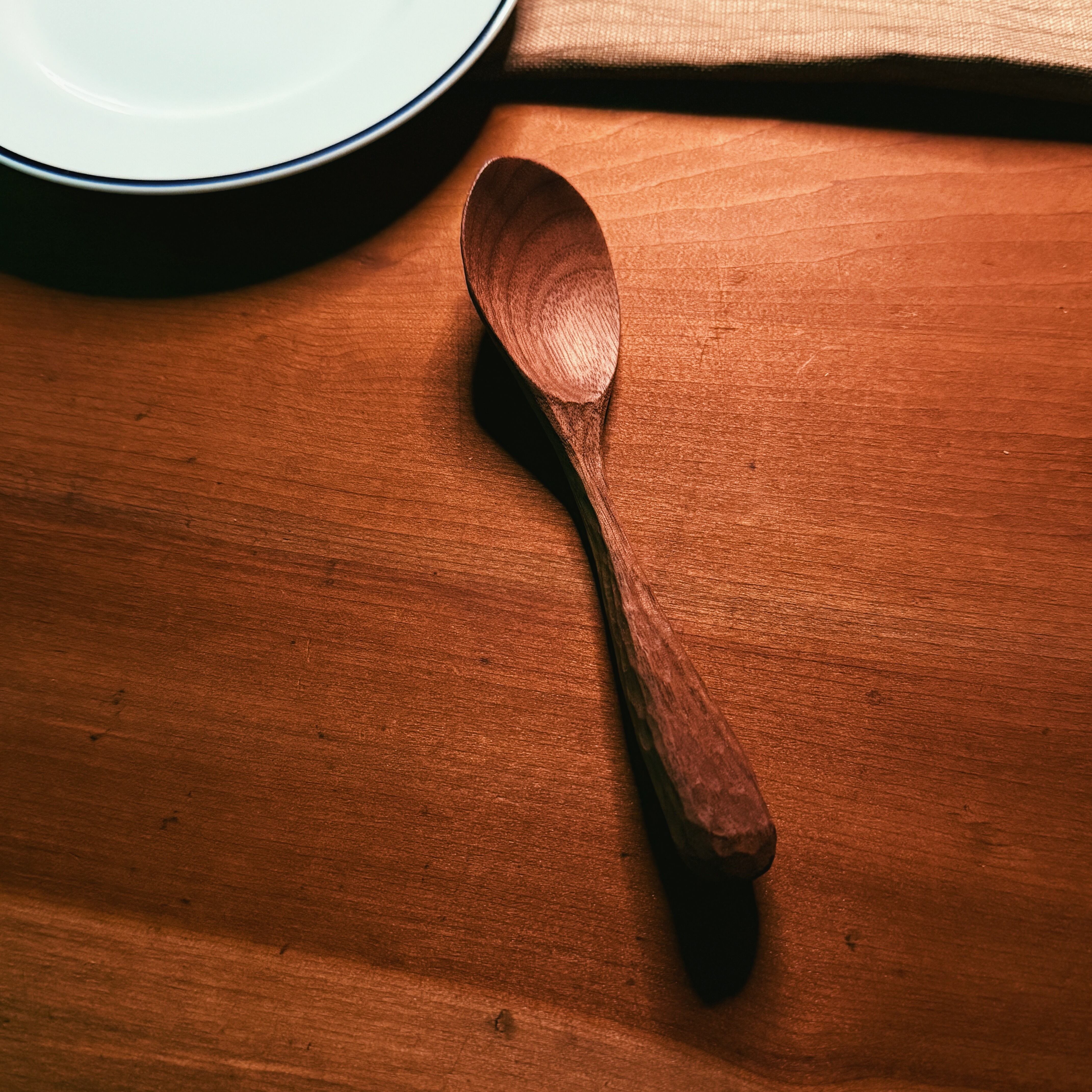 彫りこみスプーン〜知恵の木から SW-26 ウォールナット 無垢材 手作り